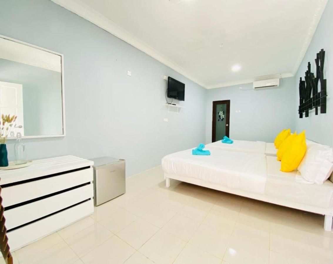 Fat Mermaid Guesthouse Pantai Cenang  Exterior foto