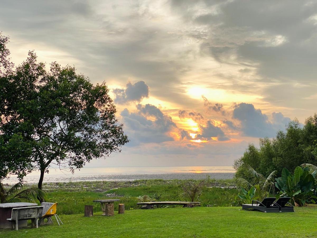 Fat Mermaid Guesthouse Pantai Cenang  Exterior foto